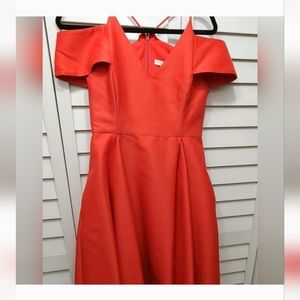 Halston Classic Red Cold Shoulder V Neck Cocktail Dress. Size 6.